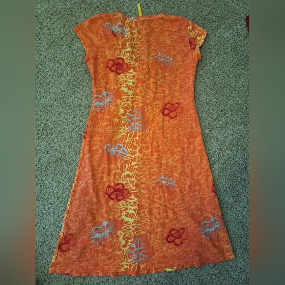 Summer dress - Picture 3 of 3